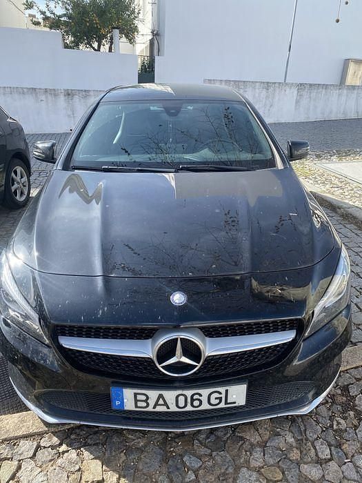 Usado Mercedes CLA180 2017 Sedan