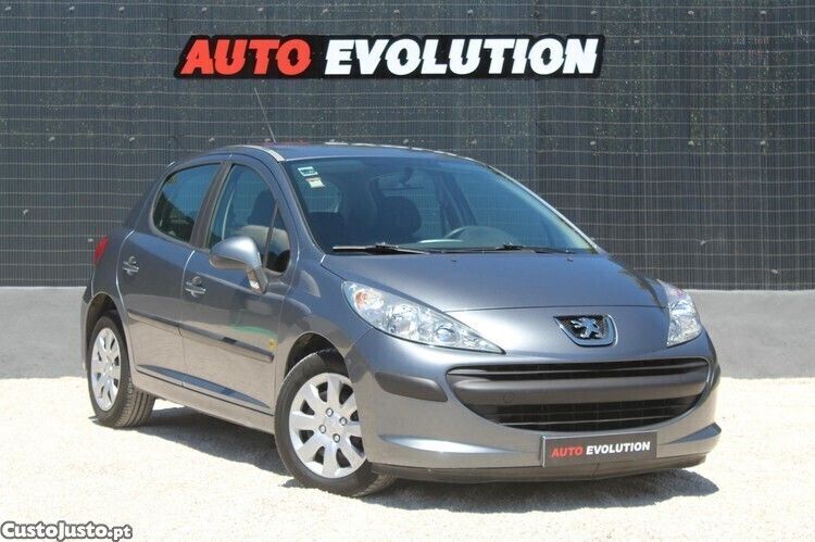 Cinza Usado 2009 Peugeot 207 | € 5.990 (Preço elevado) - Imagem 1/1