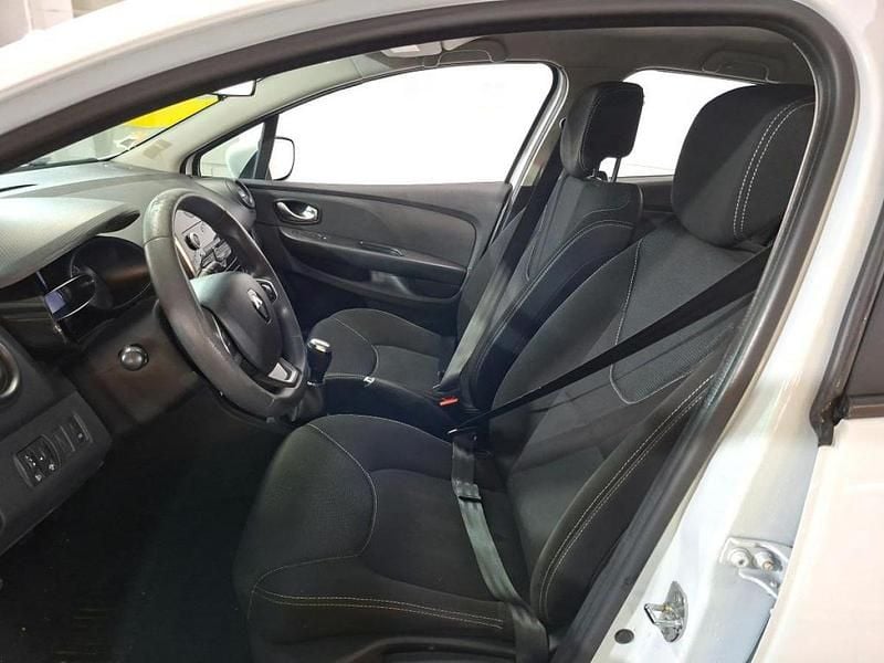 Usado Renault Clio IV Zen 75 HP (55 kW) 2016 Branco