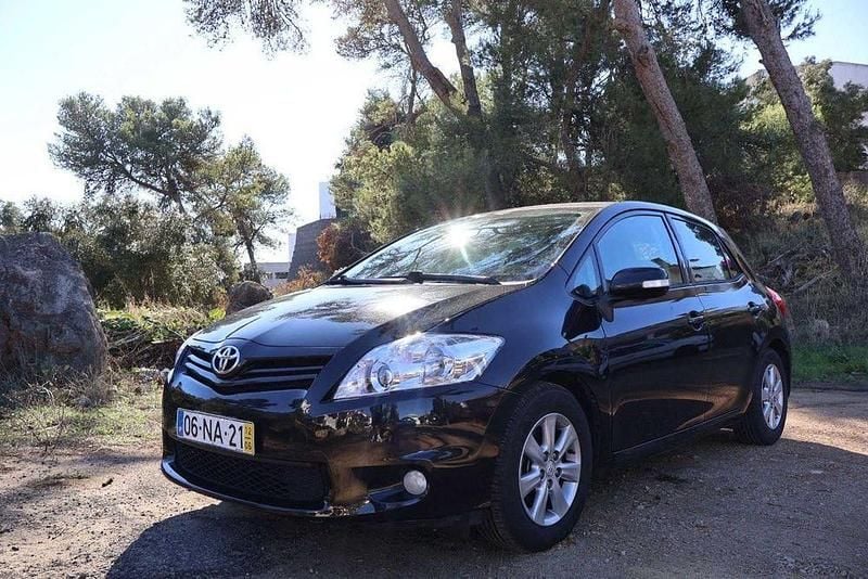 Usado 2012 Toyota Auris Sedan | € 7.900 (Preço justo) - Imagem 1/4