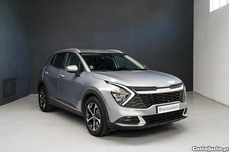 Cinza Usado 2022 Kia Sportage SUV | € 25.900 (Preço justo) - Imagem 1/1