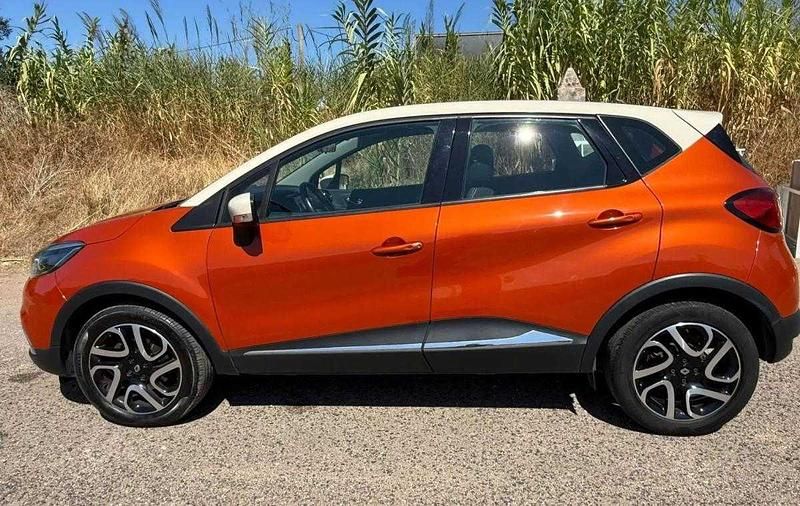 Usado Renault Captur Dynamique 120 HP (88 kW) 2016 Laranja SUV
