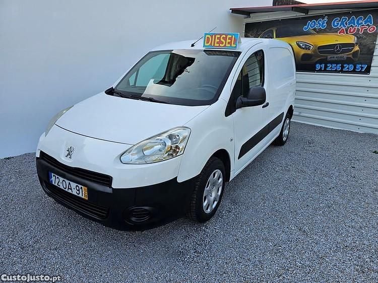 Branco Usado 2013 Peugeot Partner Monovolume | € 6.950 (Preço justo) - Imagem 1/1