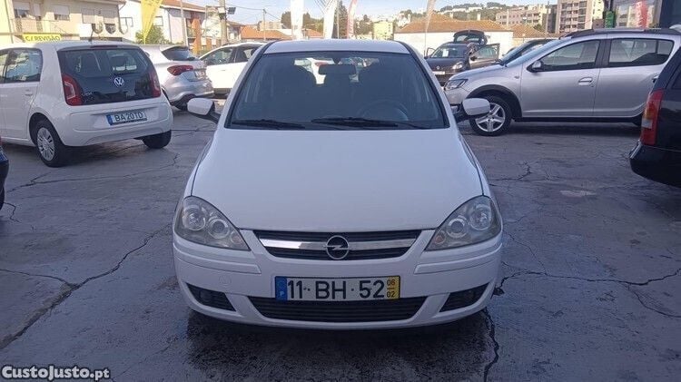 Branco Usado 2006 Opel Corsa Enjoy | € 3.850 (Preço justo) - Imagem 1/1