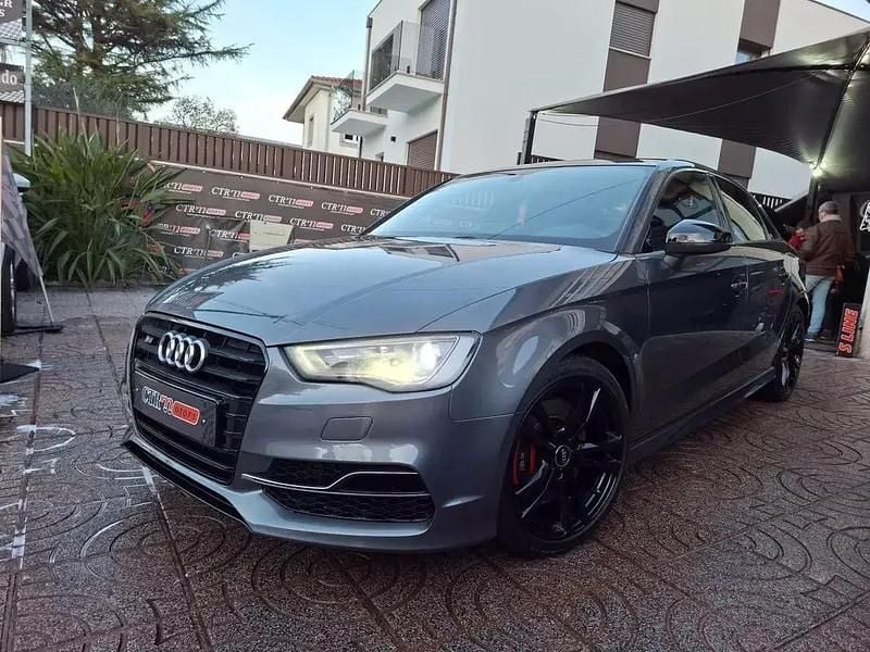 Usado Audi S3 300 HP (220 kW) 2014 Cinza antracite Sedan