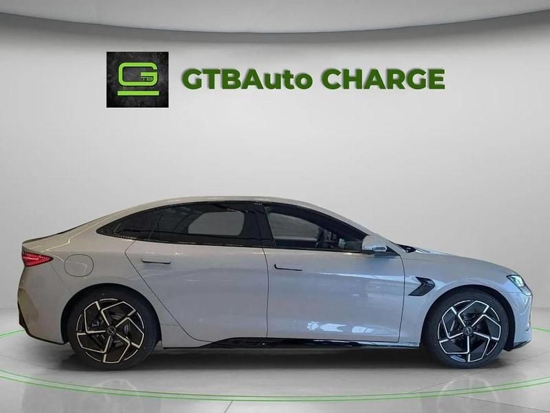Branco Usado 2025 BYD Seal Sedan | € 46.900 (Preço justo) - Imagem 1/1
