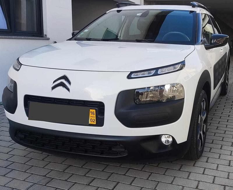 Branco Usado 2016 Citroën C4 Cactus PureTech Citadino | € 10.200 (Preço justo) - Imagem 1/4