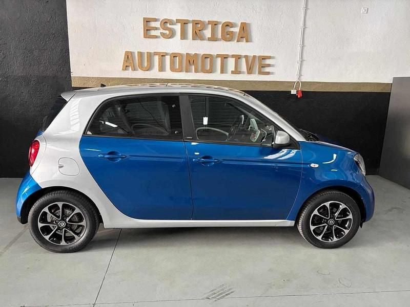 Usado Smart ForFour 71 HP (52 kW) 2015 Azul Citadino