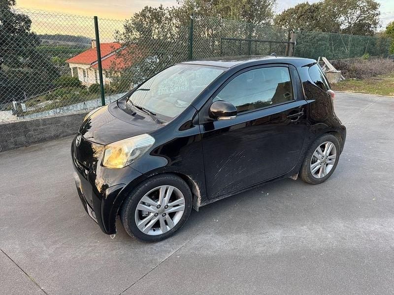 Usado 2010 Toyota iQ Citadino | € 7.200 - Imagem 1/4