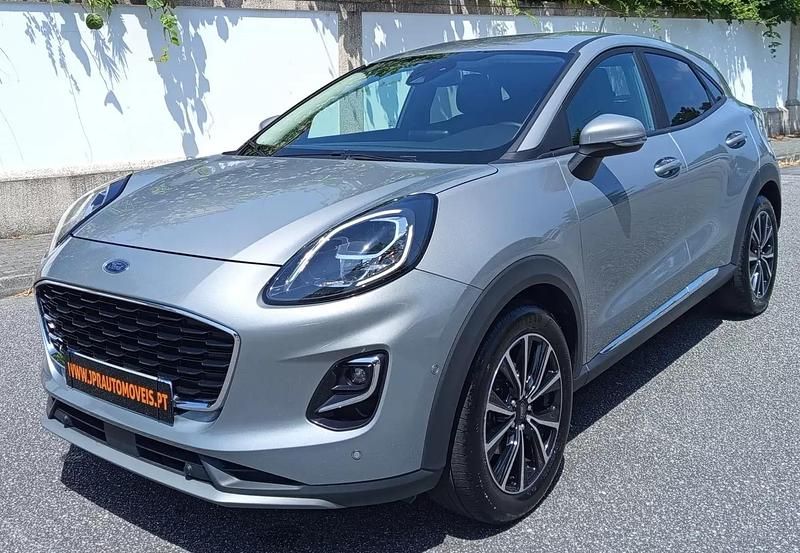 Cinza Usado 2022 Ford Puma Gen-E Titanium SUV | € 16.490 - Imagem 1/4