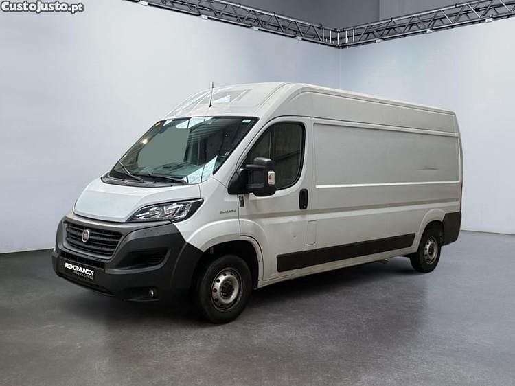 Branco Usado 2020 Fiat Ducato Lounge Van | € 17.990 (Super Preço) - Imagem 1/1