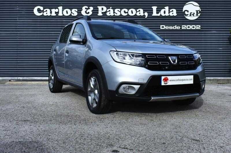 Cinzento Usado 2021 Dacia Sandero Stepway Citadino | € 15.850 (Bom preço) - Imagem 1/4