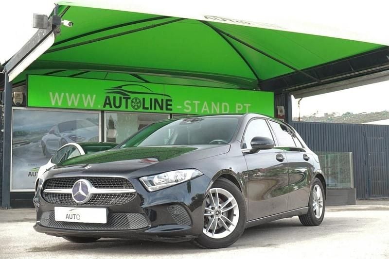 Preto Usado 2020 Mercedes A160 Progressive | € 19.900 (Bom preço) - Imagem 1/4