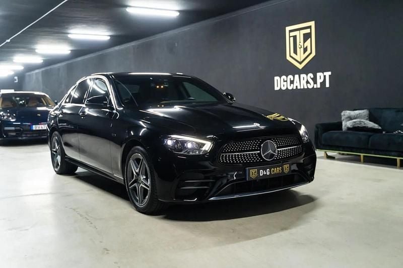 Preto Usado 2020 Mercedes E300 | € 37.900 (Preço justo) - Imagem 1/4