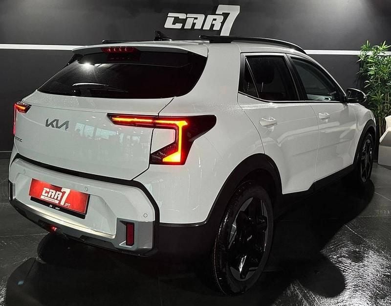 Novo Kia Stonic 100 HP (73 kW) 2026 Branco SUV