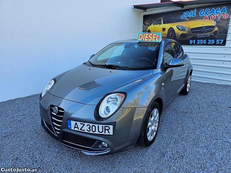 Cinza Usado 2011 Alfa Romeo MiTo Citadino | € 4.950 (Bom preço) - Imagem 1/1