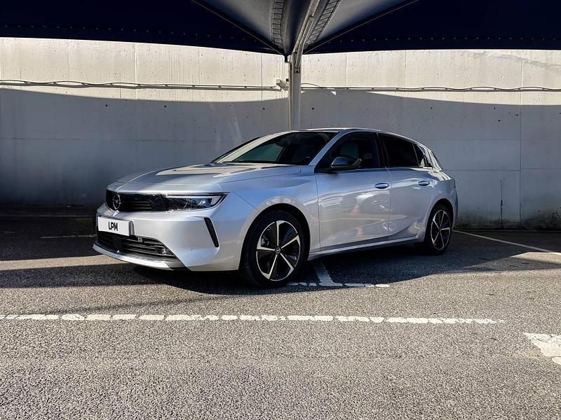 Usado Opel Astra Edition 130 HP (95 kW) 2023 Cinzento Carrinha
