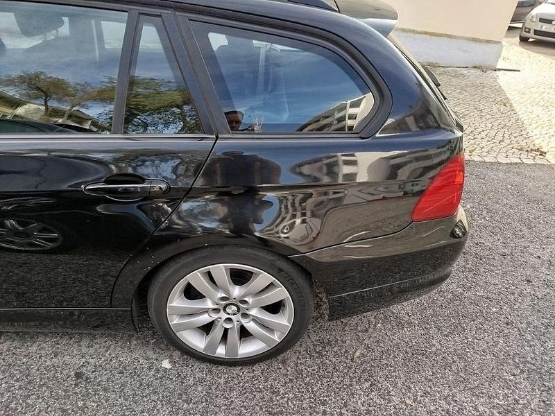 Usado BMW 318 143 HP (105 kW) 2009 Sedan