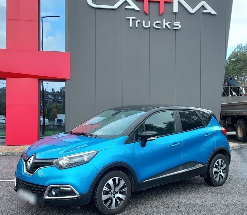 Azul Usado 2016 Renault Captur SUV | € 14.000 - Imagem 1/4