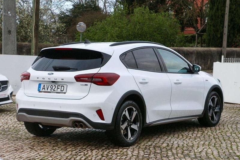Usado Ford Focus Active 125 HP (91 kW) 2022 Branco