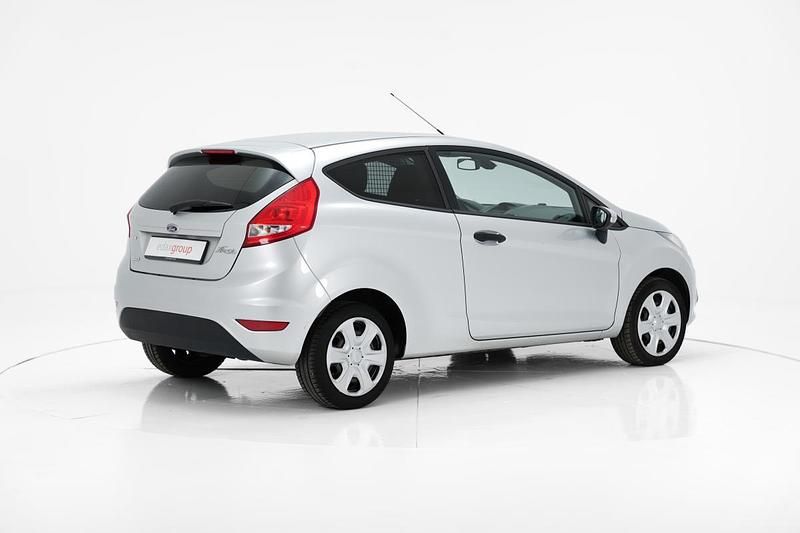 Usado Ford Fiesta 69 HP (50 kW) 2011 Cinzento Citadino