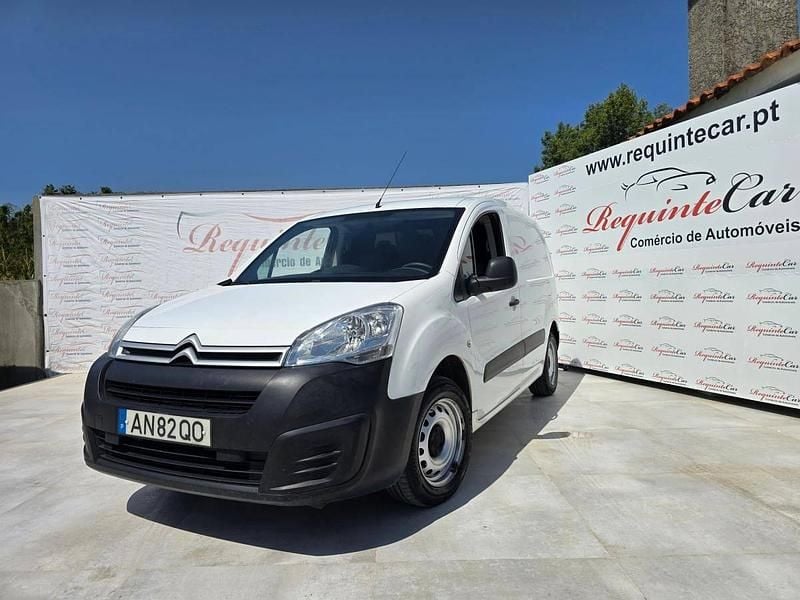 Branco Usado 2016 Citroën Berlingo Monovolume | € 9.500 (Bom preço) - Imagem 1/4