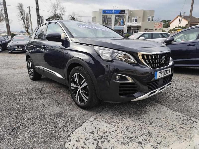 Usado Peugeot 3008 120 HP (88 kW) 2018 Cinzento SUV