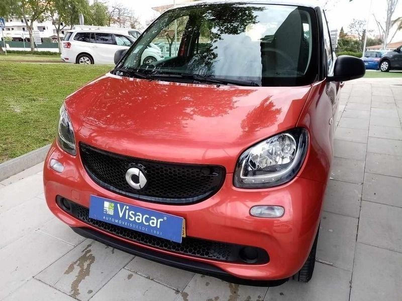 Vermelho Usado 2019 Smart ForFour Citadino | € 11.350 (Preço justo) - Imagem 1/4