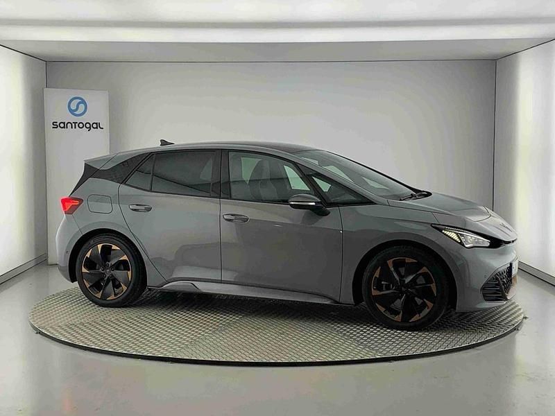 Cinzento Usado 2023 Cupra Born e-Boost Citadino | € 28.990 (Preço justo) - Imagem 1/4