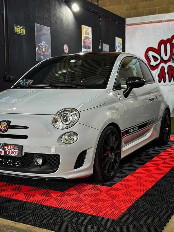 Cinzento Usado 2010 Abarth 500 Citadino | € 15.500 - Imagem 1/4