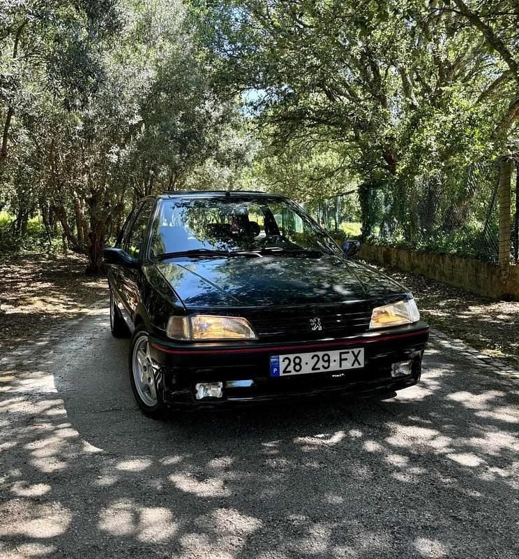 Preto Usado 1995 Peugeot 106 Citadino | € 4.450 - Imagem 1/4