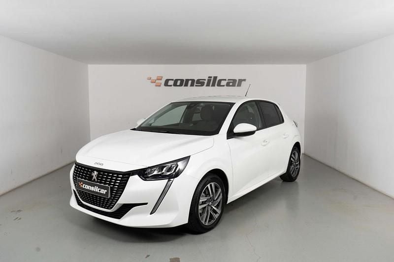 Branco Usado 2021 Peugeot 208 Allure Citadino | € 12.890 (Bom preço) - Imagem 1/4