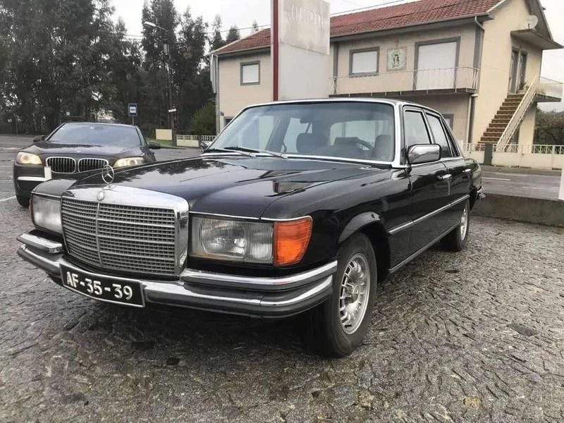Preto Usado 1973 Mercedes 280 Sedan | € 9.900 - Imagem 1/4
