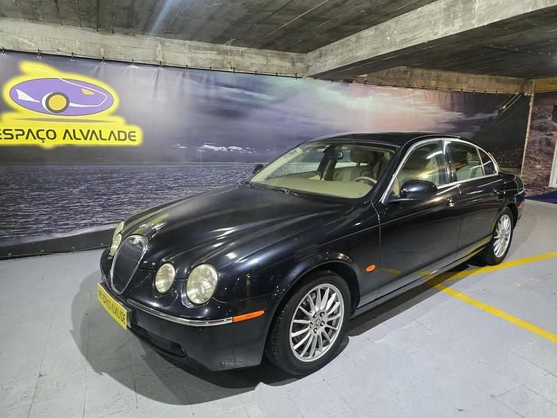 Preto Usado 2006 Jaguar S-Type S Sedan | € 8.500 - Imagem 1/4