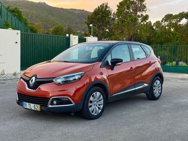 Usado Renault Captur 110 HP (80 kW) 2013 SUV
