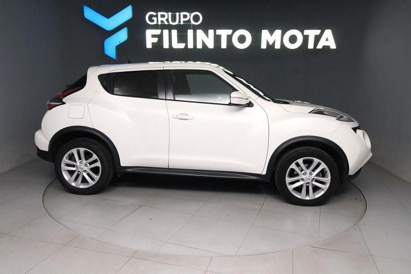Branco Usado 2016 Nissan Juke N-Connecta SUV | € 12.900 (Preço justo) - Imagem 1/4