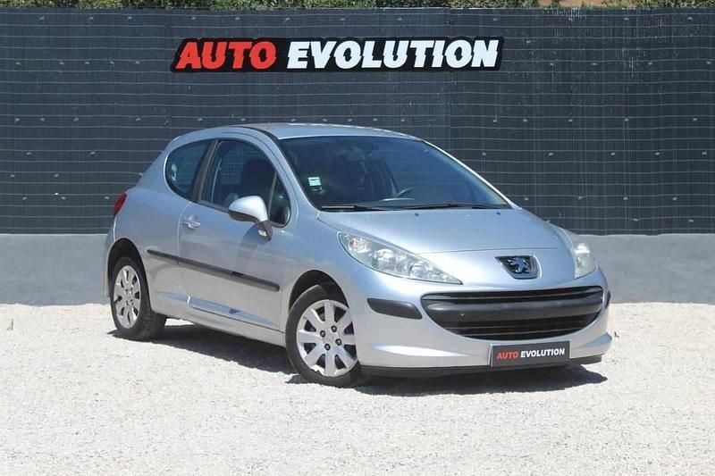Cinzento Usado 2008 Peugeot 207 Citadino | € 4.250 (Super Preço) - Imagem 1/4