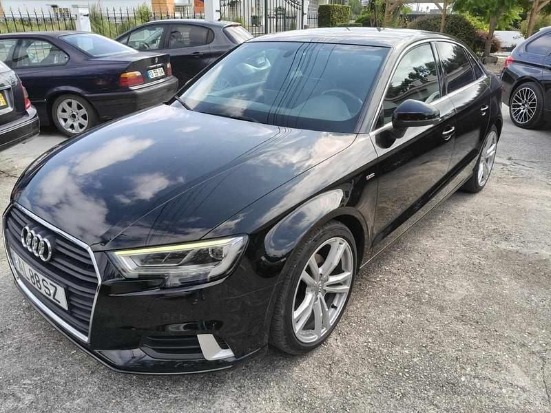 Usado Audi A3 S-Line 110 HP (80 kW) 2017 Preto Sedan