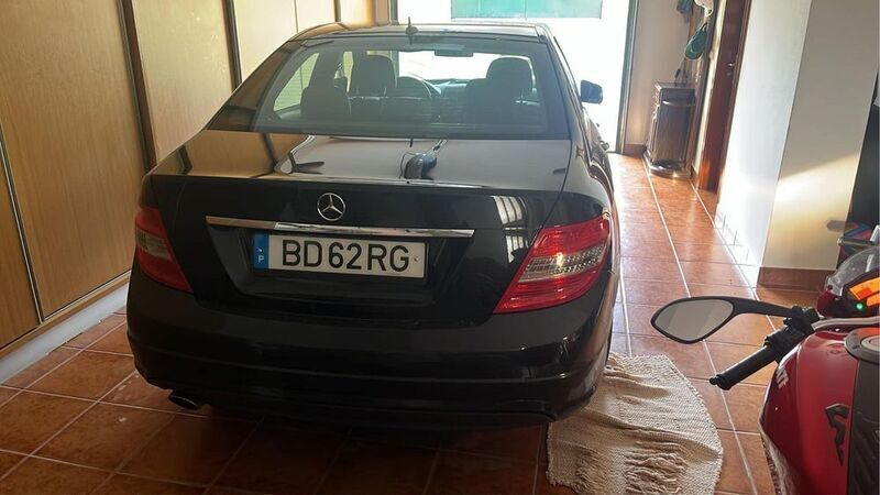 Usado 2010 Mercedes 220 AMG Sedan | € 12.000 - Imagem 1/4