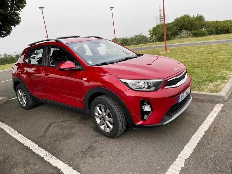 Vermelho Usado 2017 Kia Stonic SUV | € 11.900 (Preço justo) - Imagem 1/4