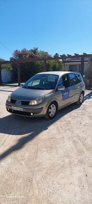Usado 2004 Renault Grand Scénic II Monovolume | € 2.500 - Imagem 1/4