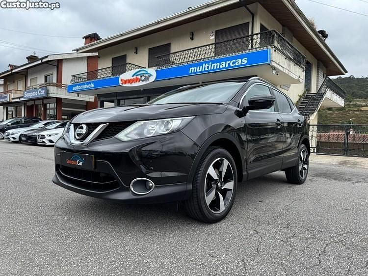 Preto Usado 2016 Nissan Qashqai N-Connecta SUV | € 17.990 (Preço justo) - Imagem 1/1