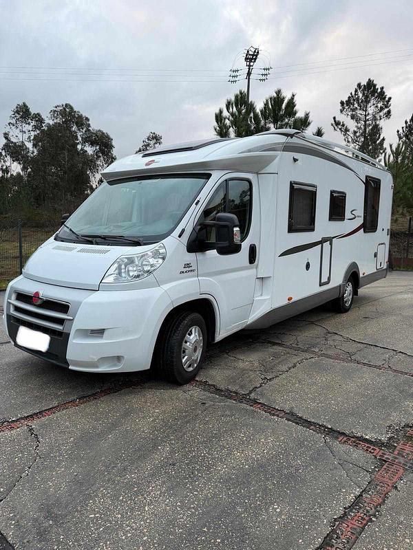 Branco Usado 2011 Fiat Ducato Van | € 42.900 (Preço justo) - Imagem 1/4