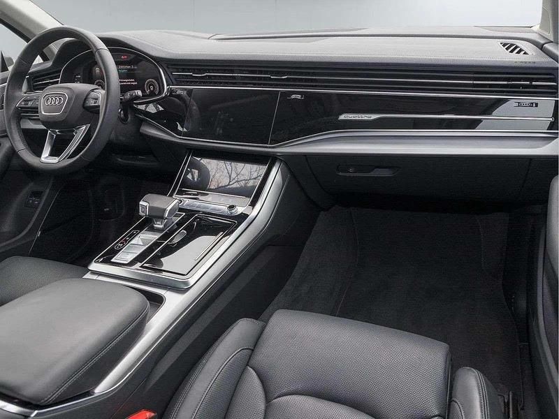 Cinza Usado 2023 Audi Q7 S-Line SUV | € 77.499 - Imagem 1/4