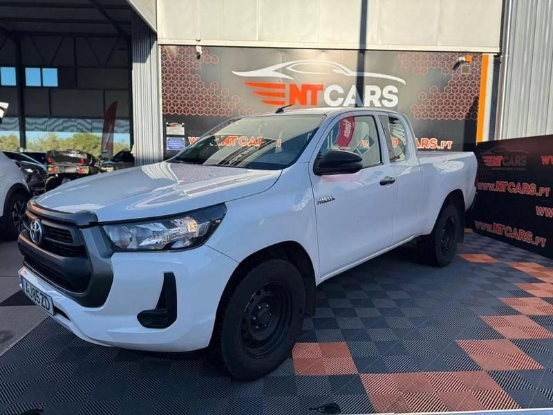 Branco Usado 2021 Toyota HiLux Pickup | € 28.750 - Imagem 1/4