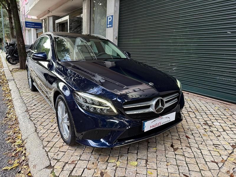 Azul Usado 2018 Mercedes C220 Avantgarde Carrinha | € 26.900 (Bom preço) - Imagem 1/4