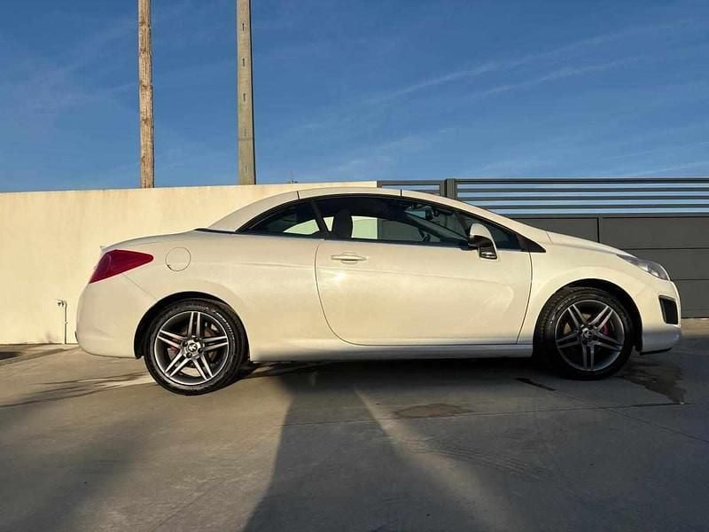 Usado Peugeot 308 CC 111 HP (81 kW) 2011 Branco Cabrios