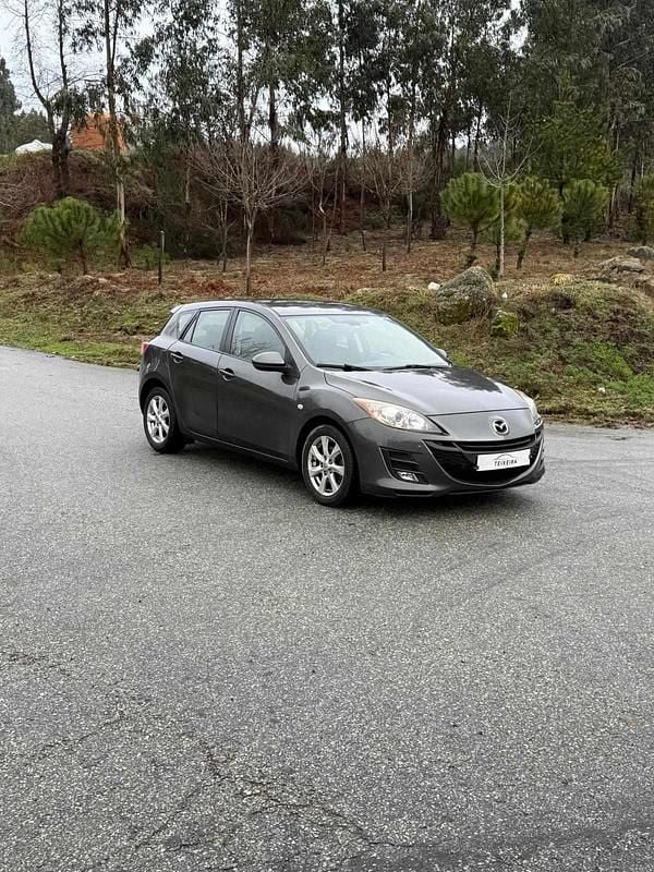 Usado Mazda 3 109 HP (80 kW) 2009 Cinzento Sedan