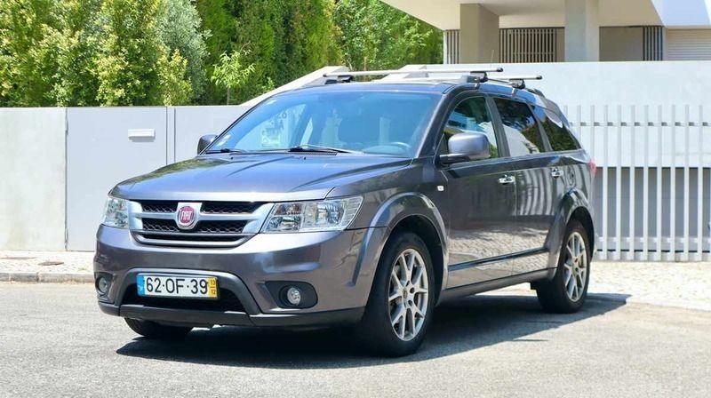 Cinzento Usado 2013 Fiat Freemont SUV | € 9.900 (Super Preço) - Imagem 1/4