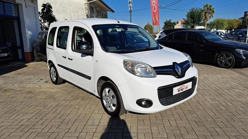 Branco Usado 2014 Renault Kangoo Dynamique Monovolume | € 11.900 - Imagem 1/4
